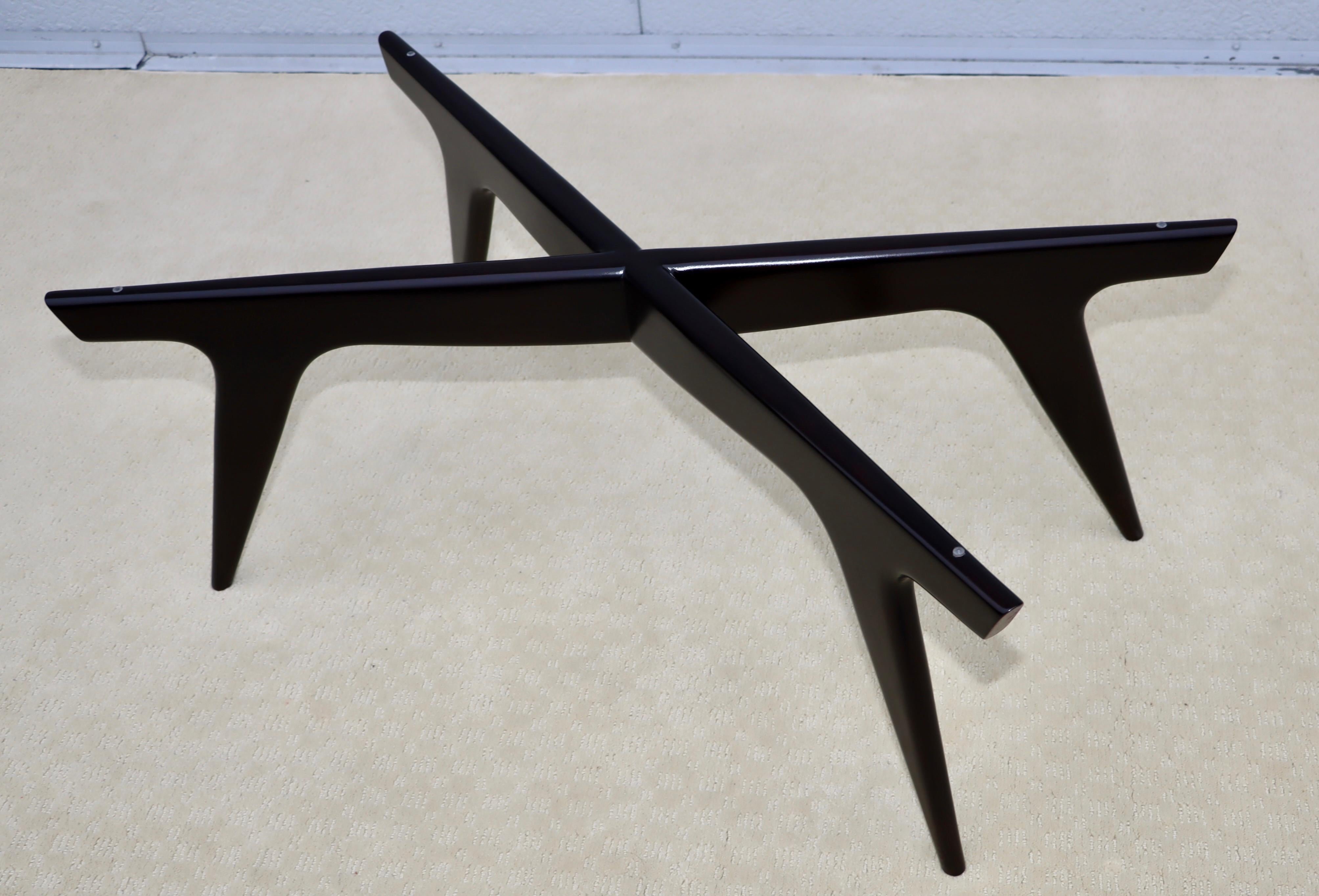 1960's Gio Ponti Style Modernist Ebonized Mahogany Italian Coffee Table For Sale 8