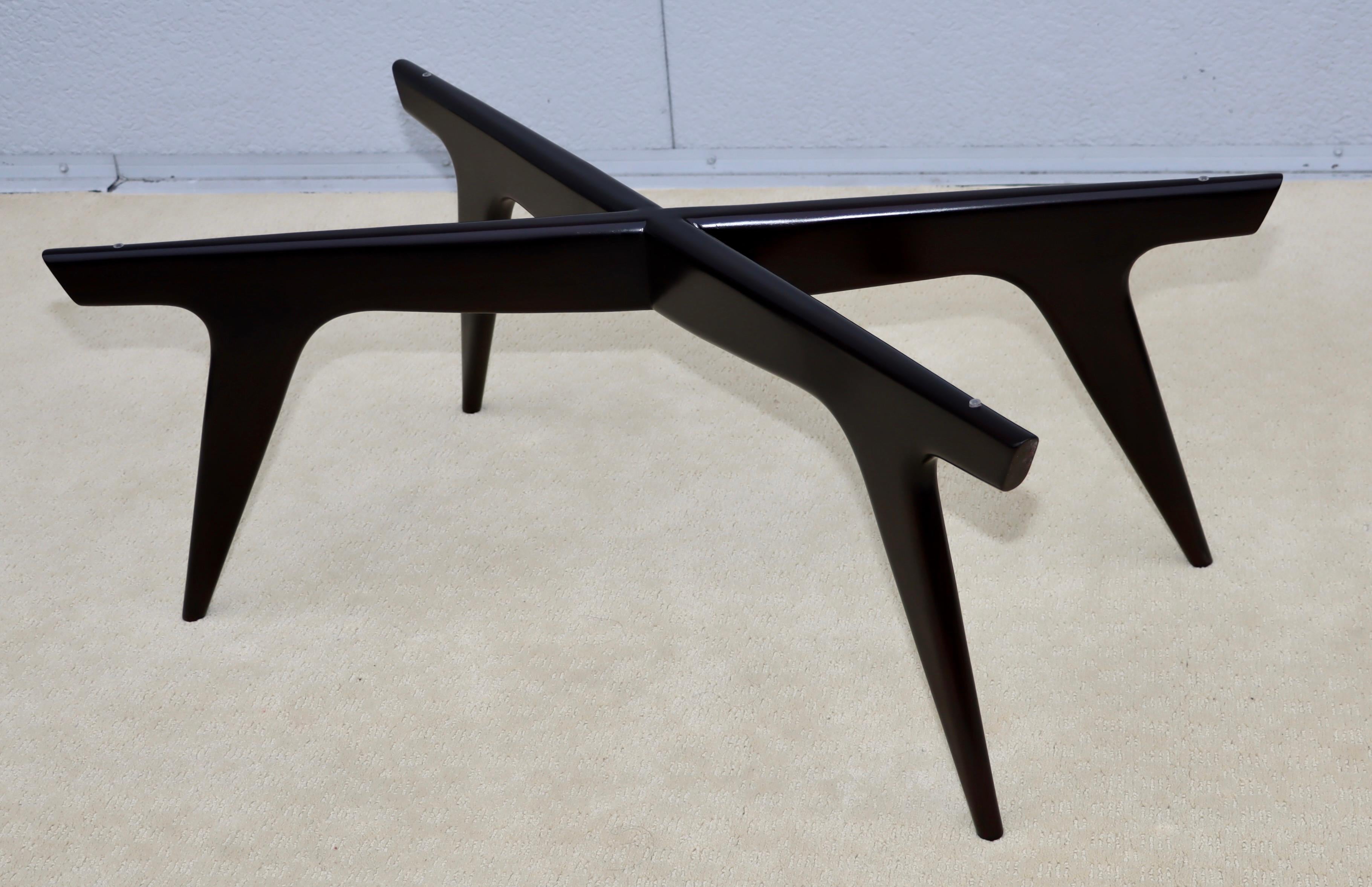 1960's Gio Ponti Style Modernist Ebonized Mahogany Italian Coffee Table For Sale 9