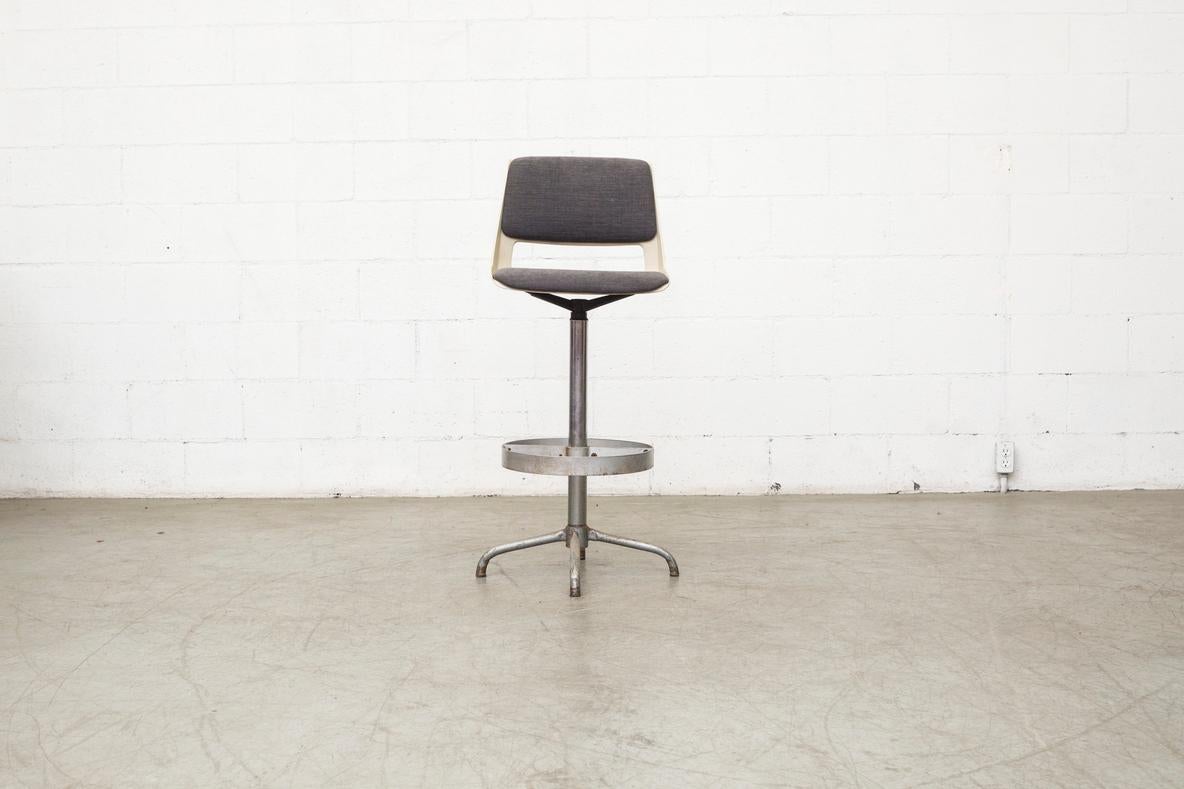 Mid-Century Modern Mid-Century Gispen BZ 1802 Bar Height Stools in Gray Tones For Sale