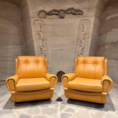 1960s Giuseppe Munari for Poltrona Italian Leather Lounge Chairs