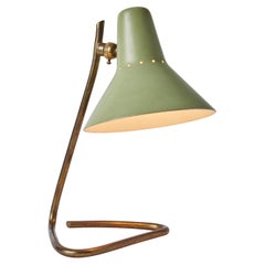 Lampe de bureau en métal vert et laiton Giuseppe Ostuni des années 1960 pour O-Luce