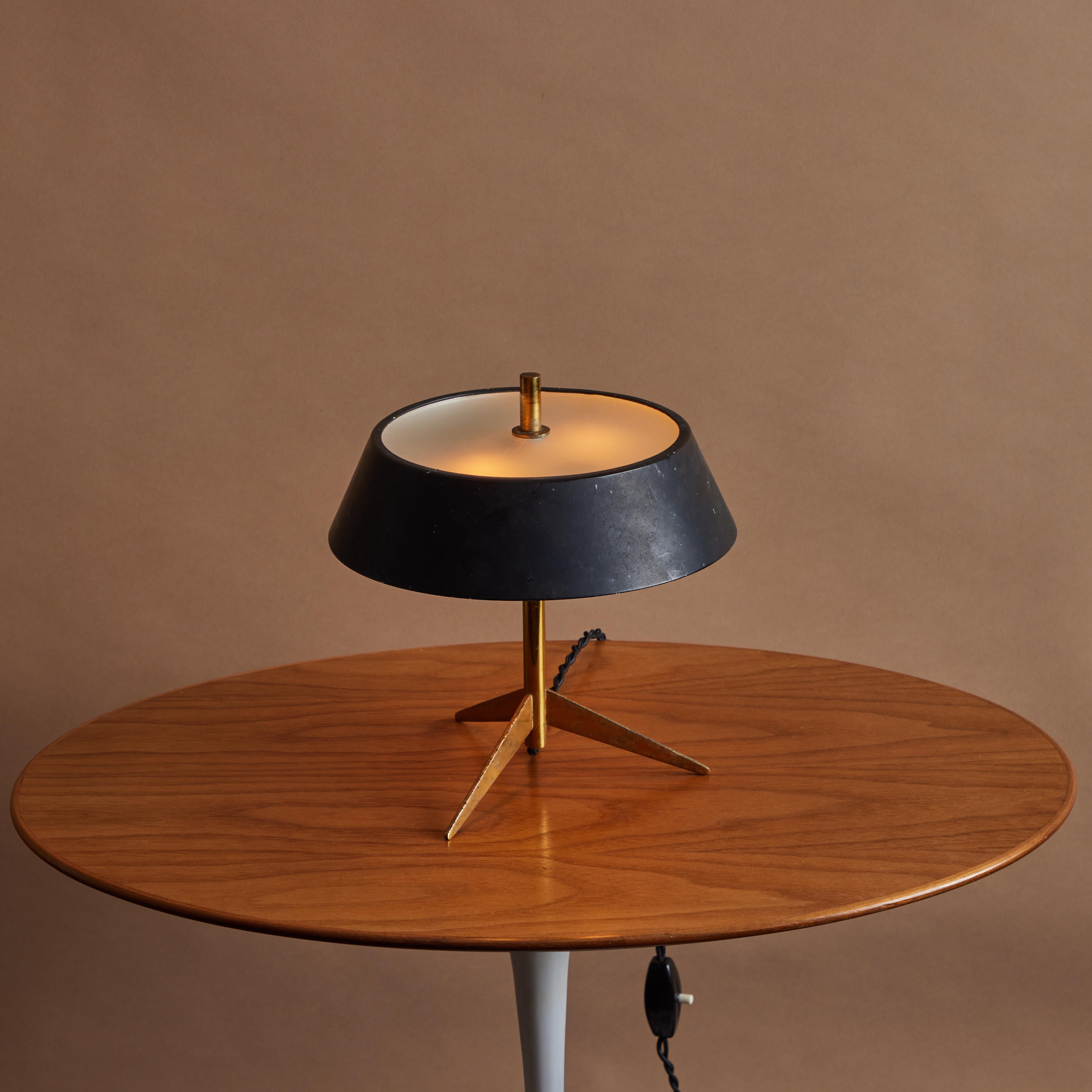 Italian 1960s Giuseppe Ostuni Metal and Glass Tripod Table Lamp for O-Luce For Sale