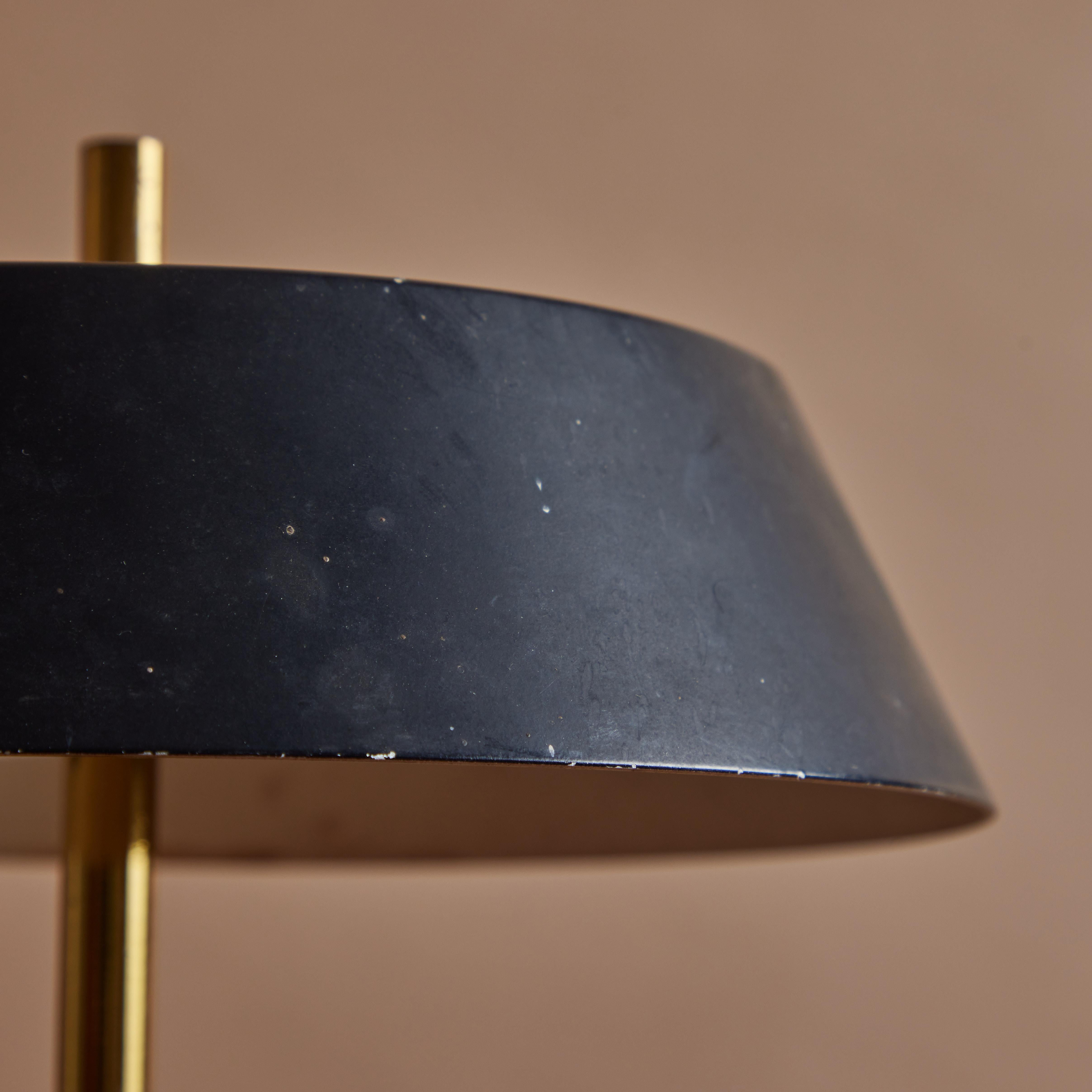 1960s Giuseppe Ostuni Metal and Glass Tripod Table Lamp for O-Luce For Sale 1
