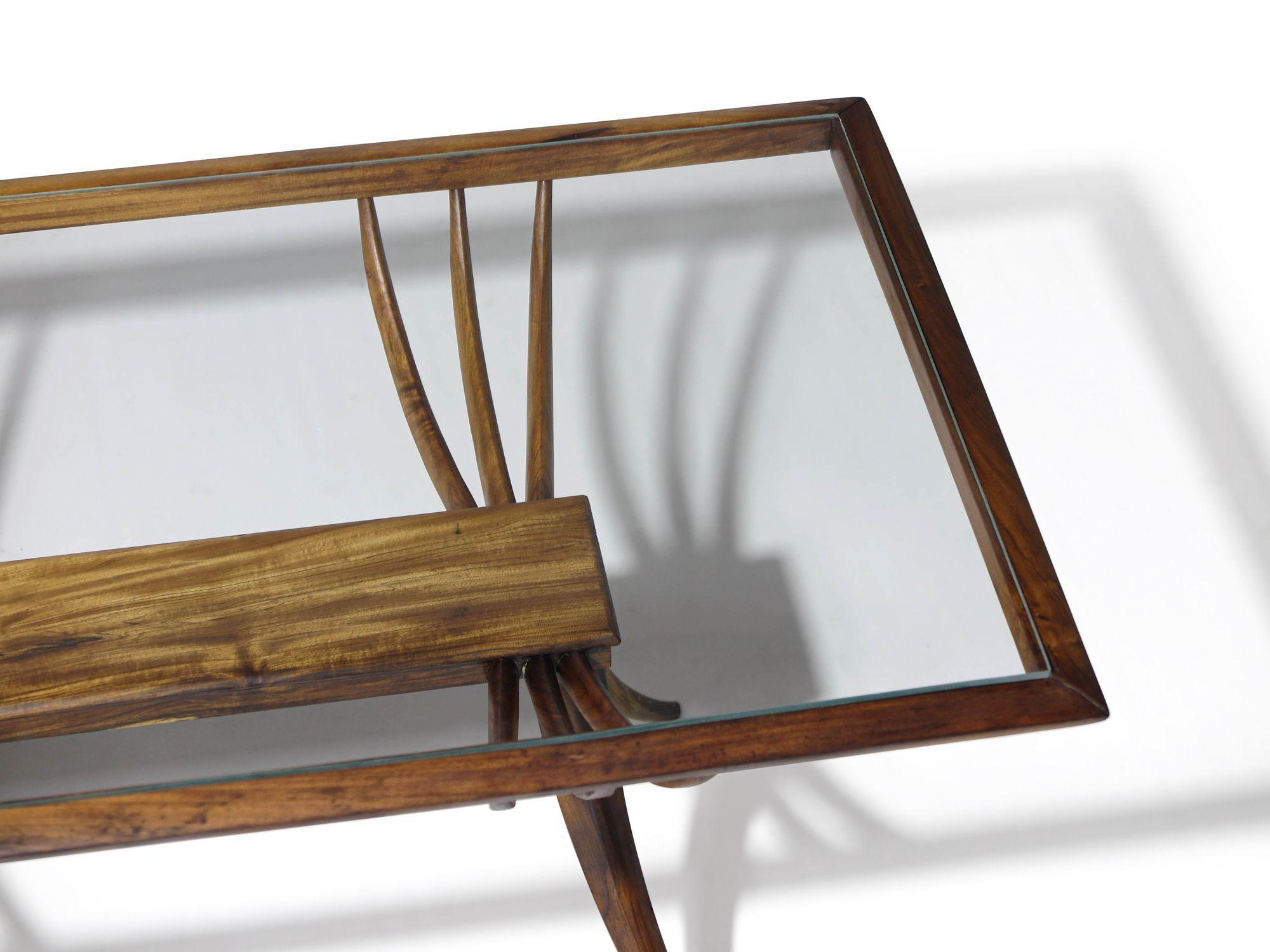 Table basse ou d'appoint Giuseppe Scapinelli, Brésil, années 1960 en vente 1