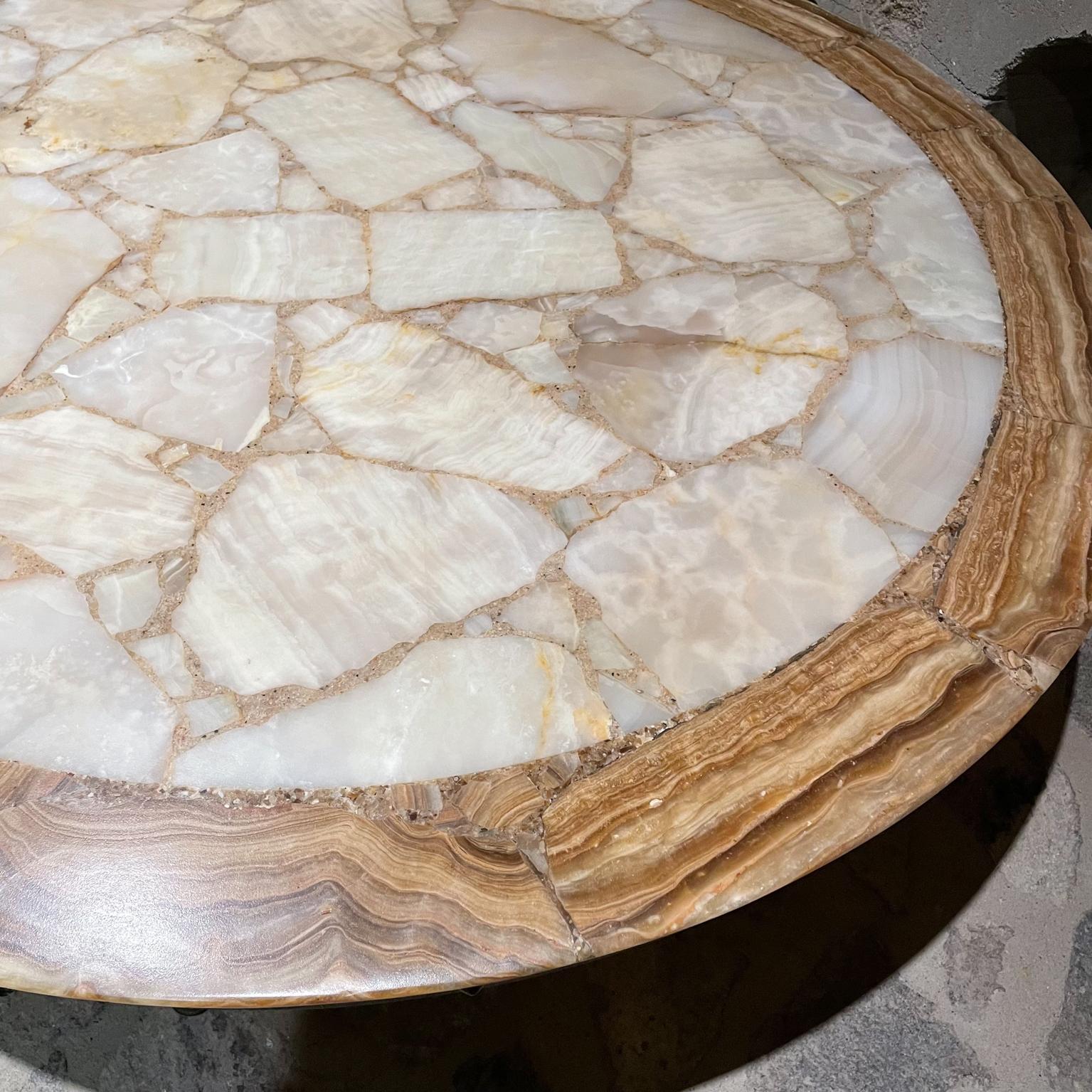 1960s Glamorous Modern Round Coffee Table in Onyx Stone by Muller of Mexico  4