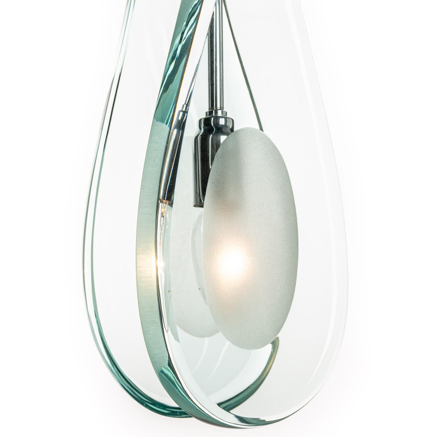 1960s Glass and Chrome Pendant by Max Ingrand for Fontana Arte In Good Condition For Sale In Schoorl, NL