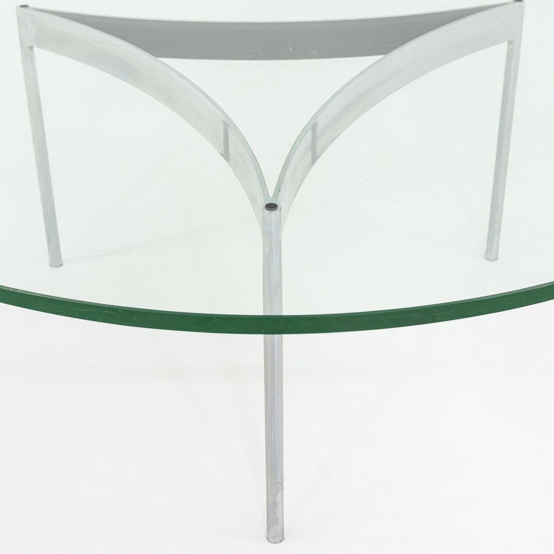 Table basse en verre et acier chromé des années 1960 à la manière de Fabricius et Kastholm en vente 3