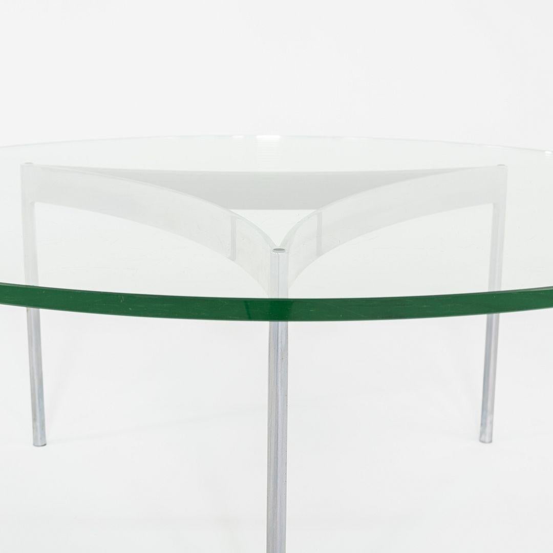 Acier Table basse en verre et acier chromé des années 1960 à la manière de Fabricius et Kastholm en vente