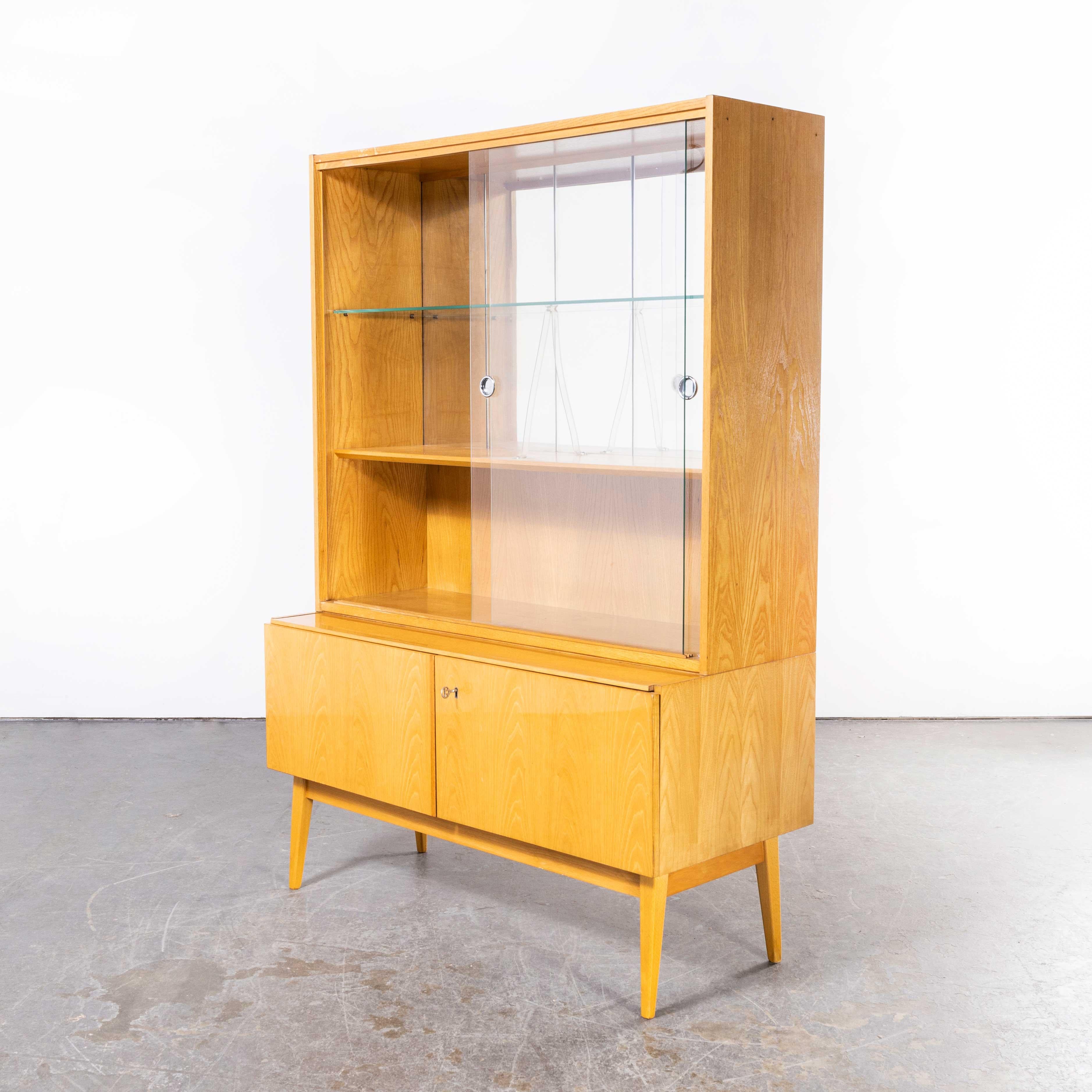 1960's Glass Fronted Mirrored Back Cabinet, Nabytek Czech For Sale 6
