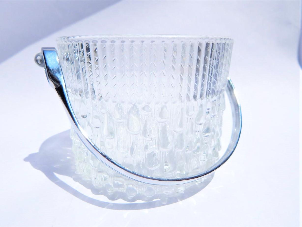 small glass ice bucket