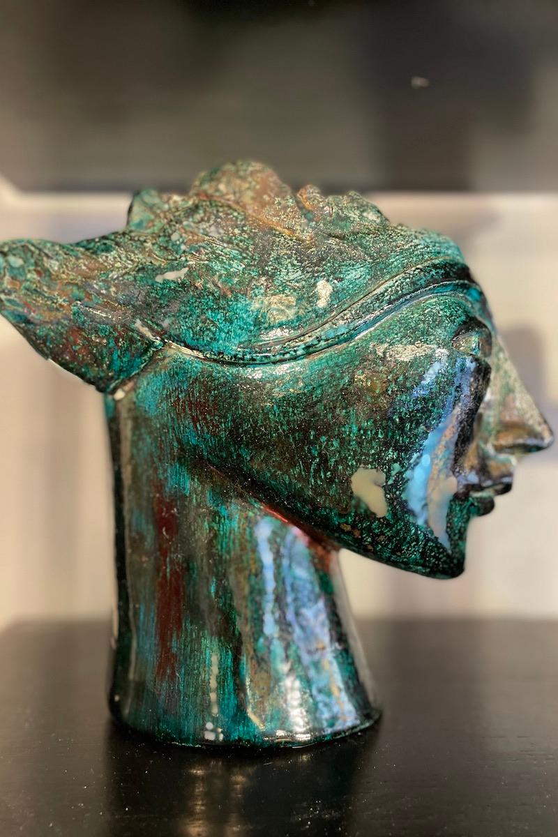 italien Sculpture de tête en céramique émaillée des années 1960 en vente