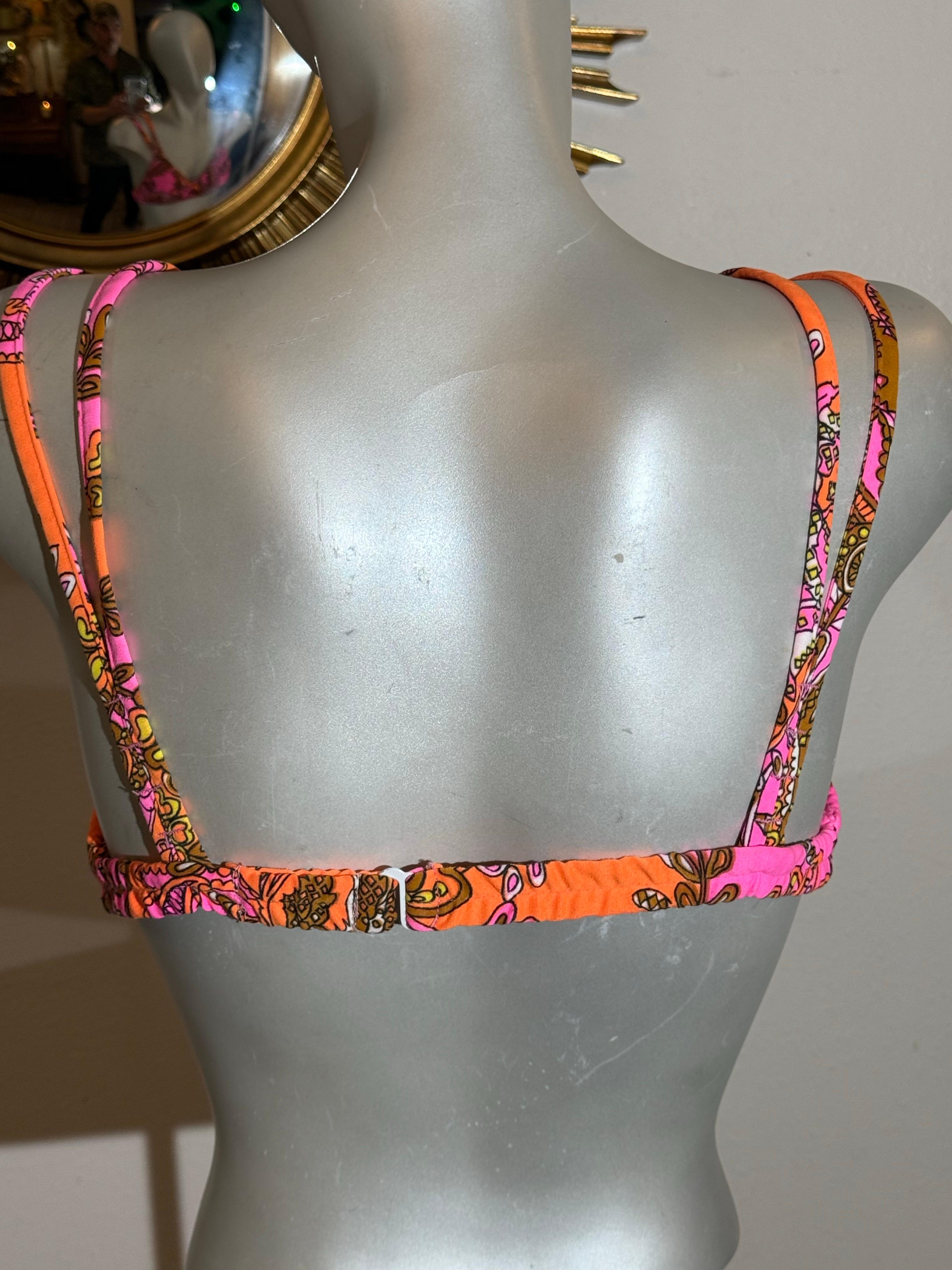 1960 Glenbrooke Pink & Orange Psychedelic Floral Mod Print Bikini Swim Top en vente 7