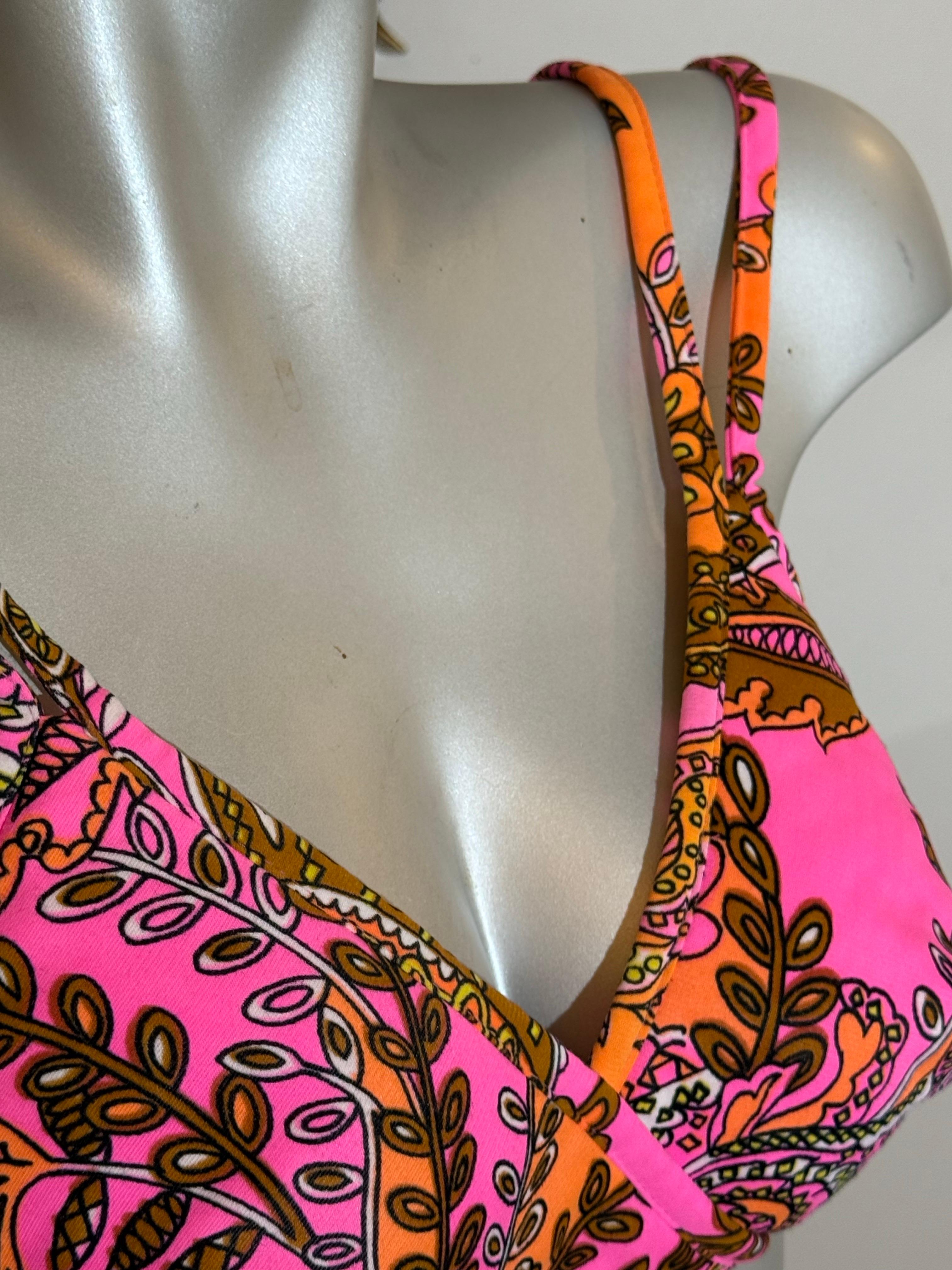 1960 Glenbrooke Pink & Orange Psychedelic Floral Mod Print Bikini Swim Top en vente 1