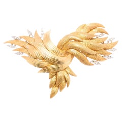 1960s gold brooch