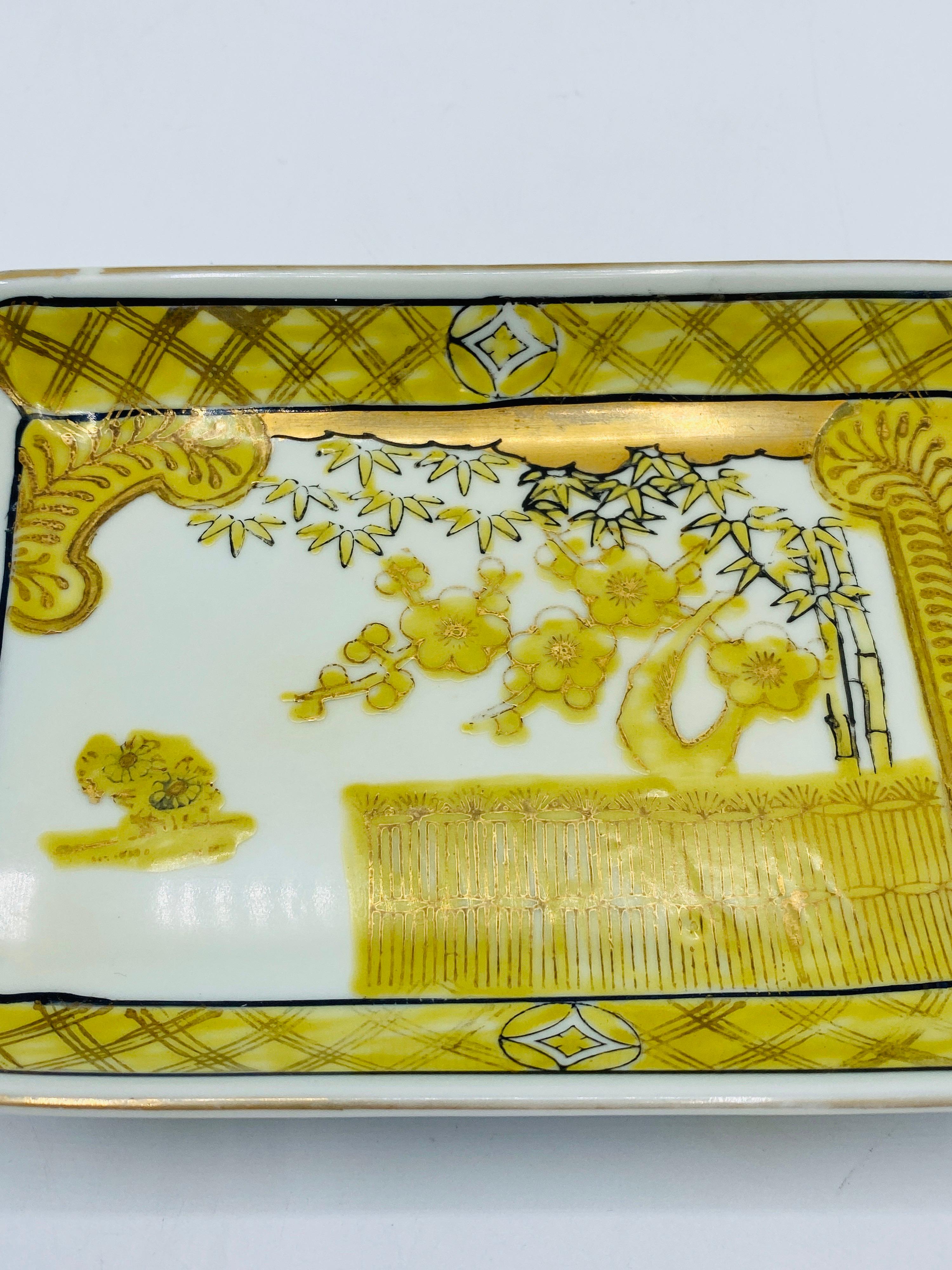 Hand-Painted 1960s Gold Imari Porcelain Catchall Dish