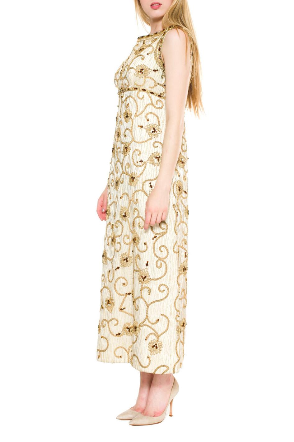 1960S Gold Lamé Rayon Blend Jacquard Gown With Embroidered Rope Vines & Crystal In Good Condition For Sale In New York, NY