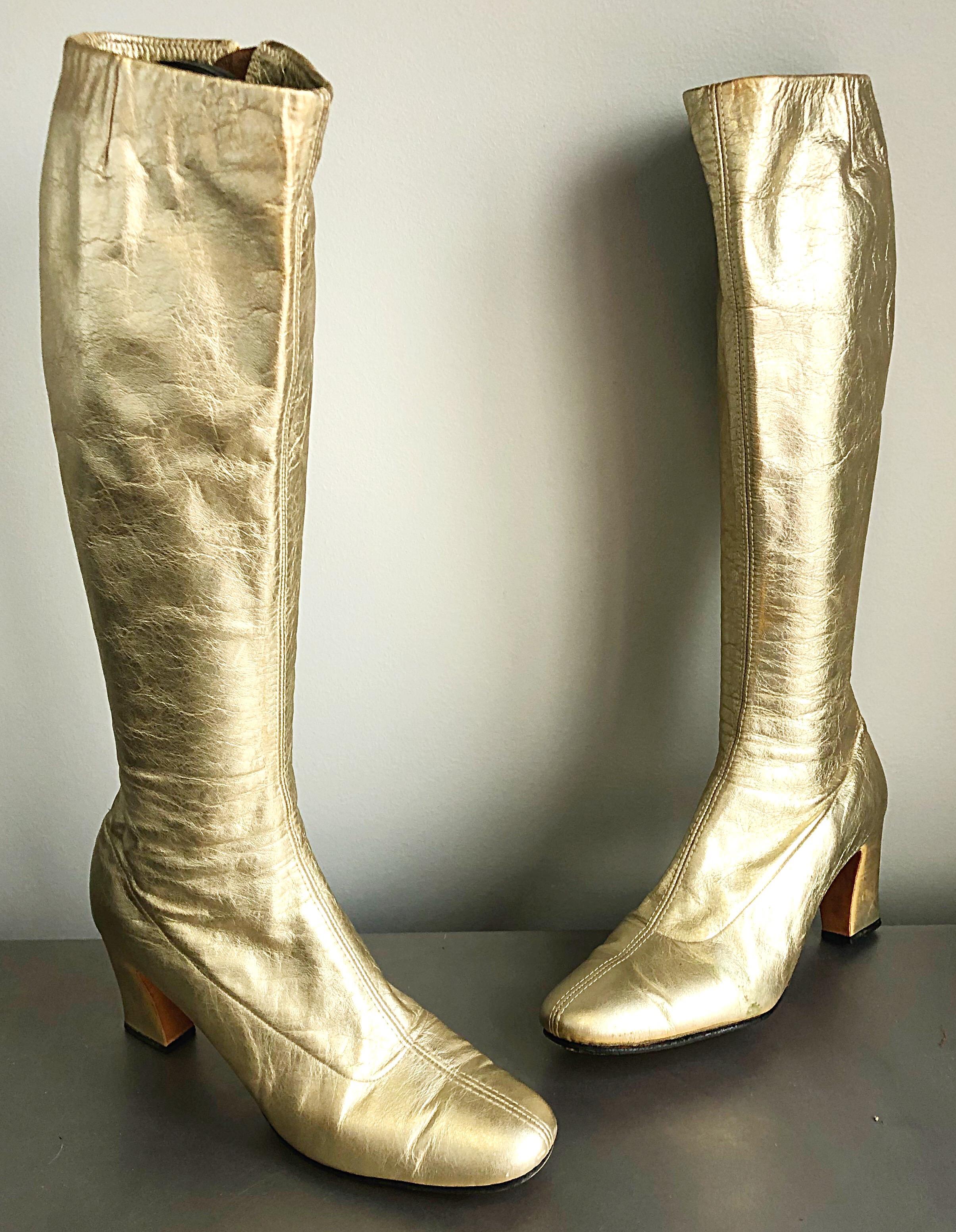 1960s Gold Leather Size 6 N Knee High Vintage 60s Mod Retro Go-Go Boots Shoes For Sale 1