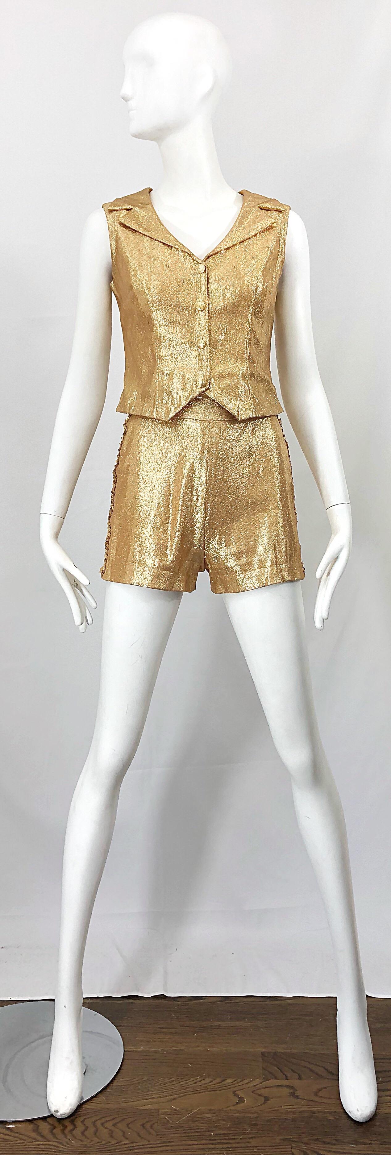 1960er Gold Lurex Pailletten Marching Band Vintage Pailletten 60er Jahre Shorts und Shirt im Angebot 9