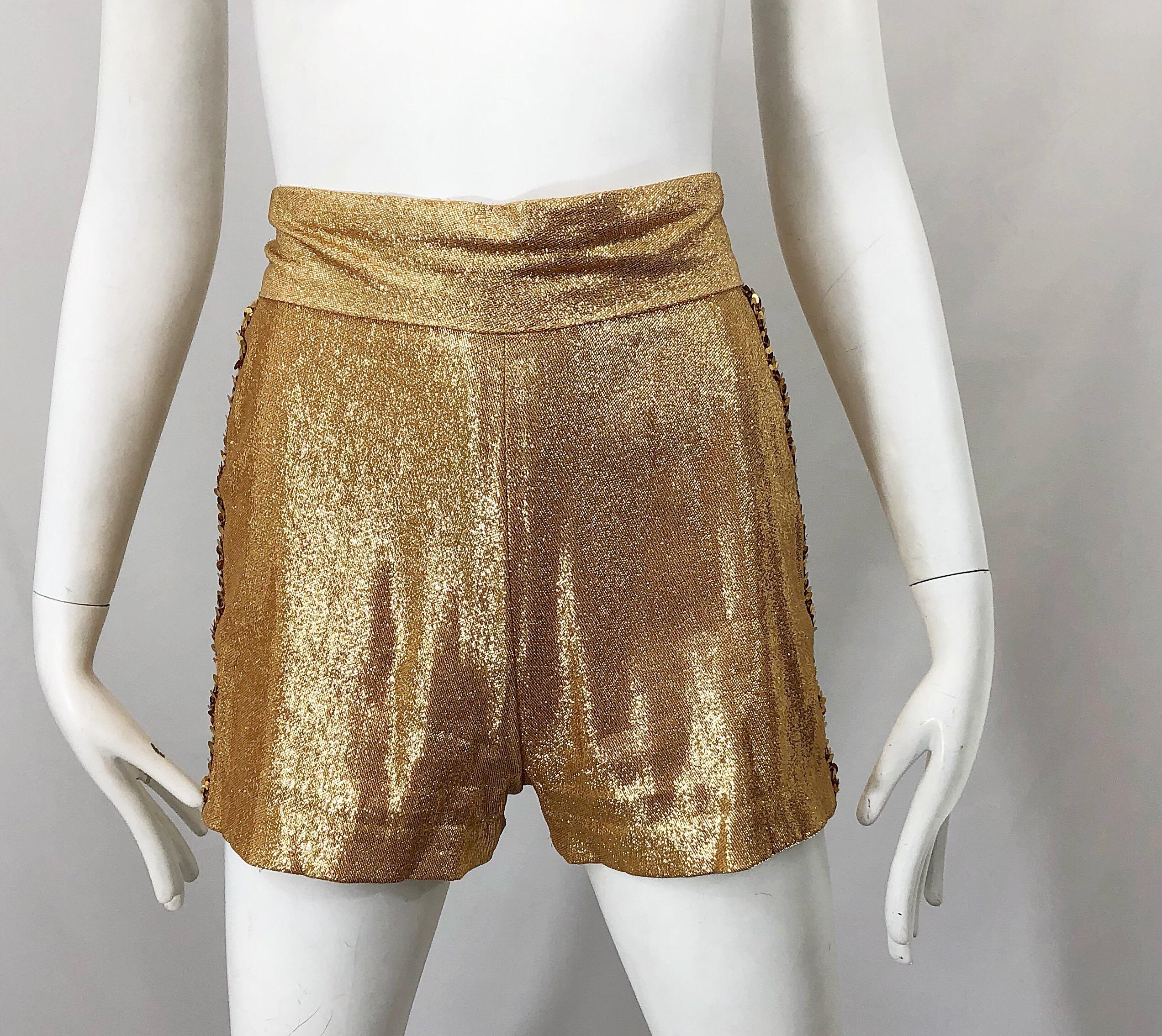 1960s Gold Lurex Sequined Marching Band Vintage Sequined 60s Shorts and Shirt In Excellent Condition For Sale In San Diego, CA
