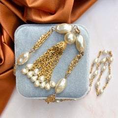 1960s Gold Plate and Faux Baroque Pearl Vintage Tasseled Sautoir Necklace