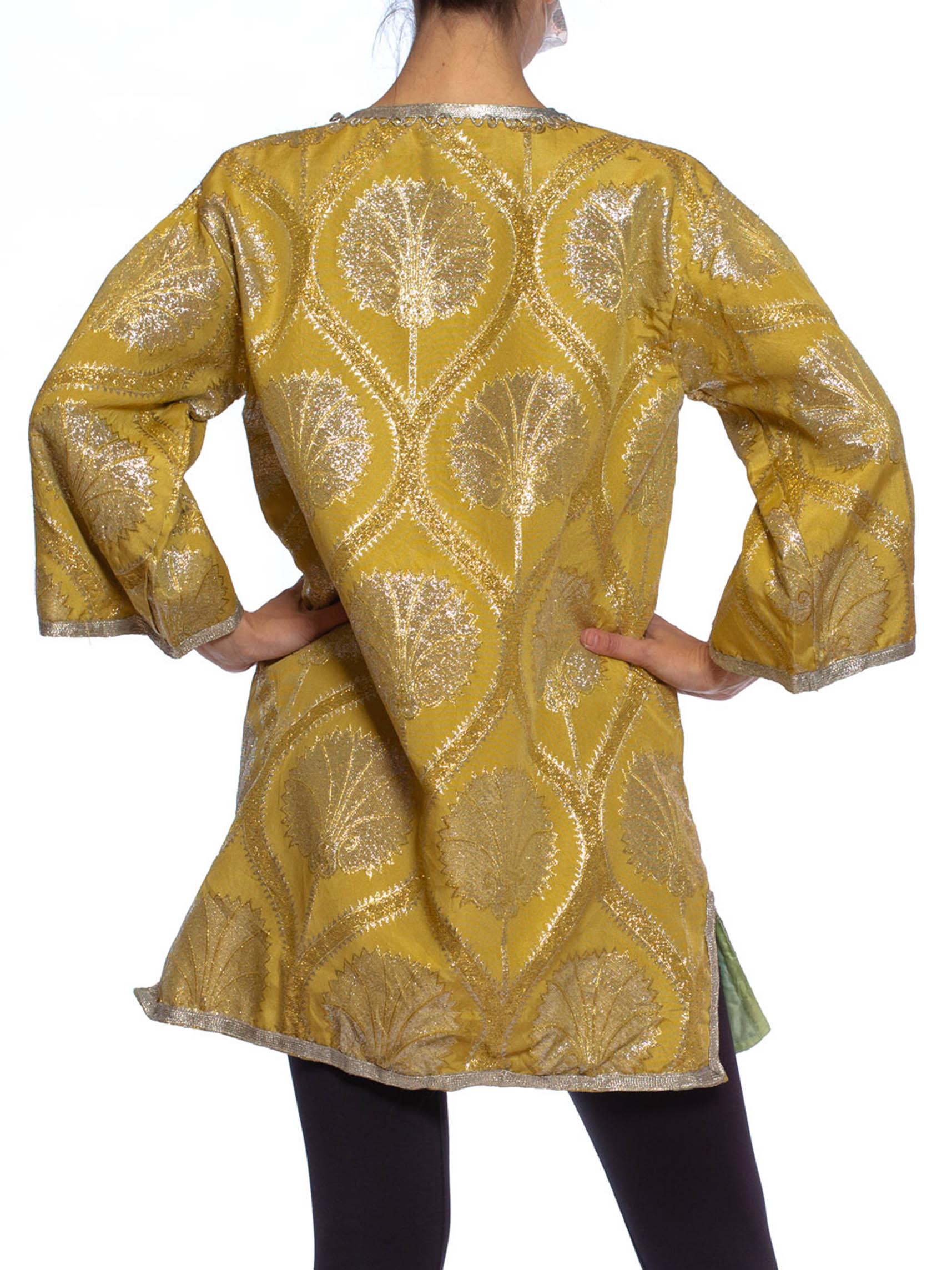 1960S Gold & Silver Metallic Rayon Lurex Damask Kaftan Tunic Jacket With Hand S In Excellent Condition For Sale In New York, NY
