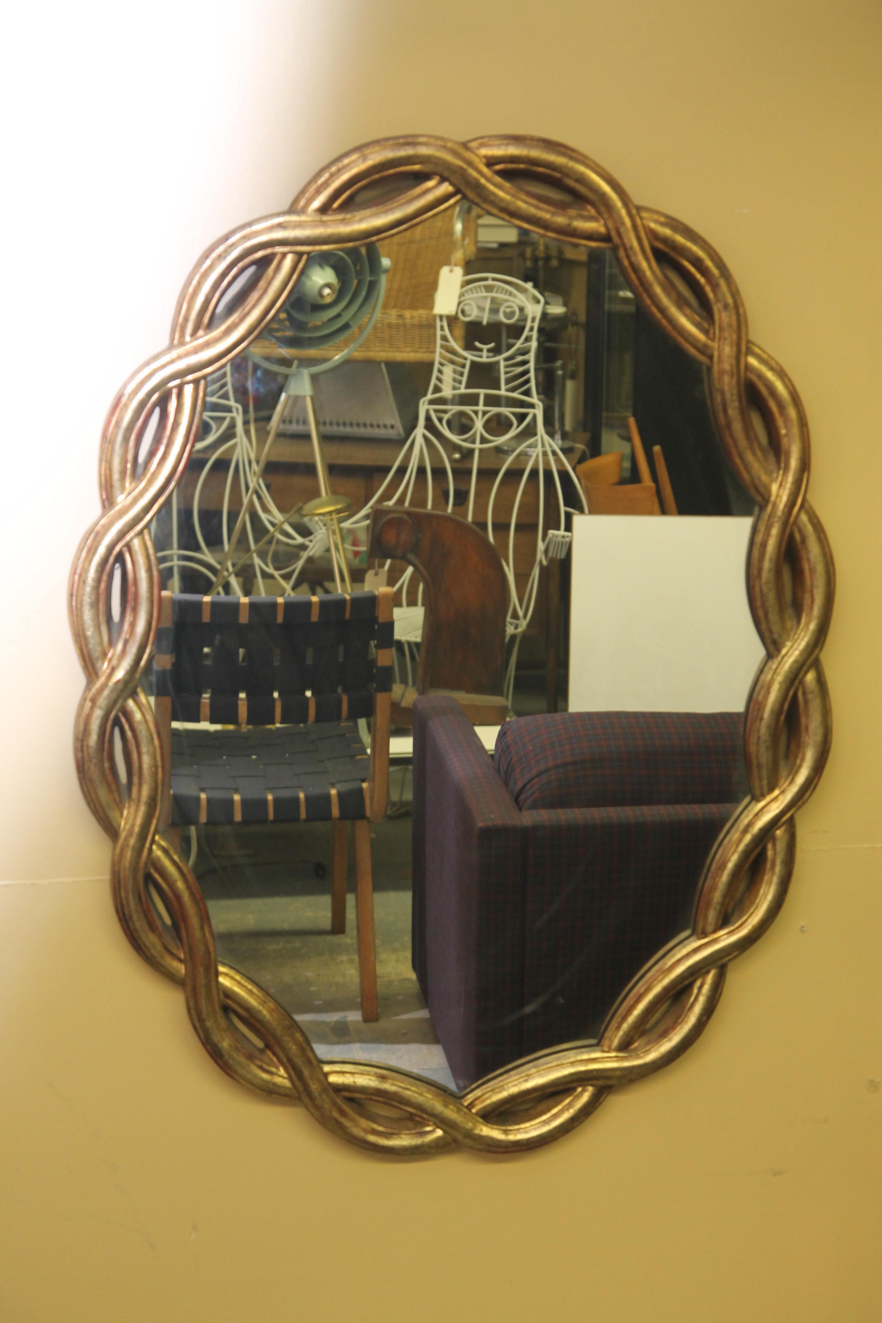 Milieu du XXe siècle Miroir décoratif moderne dans le style Art déco. en vente