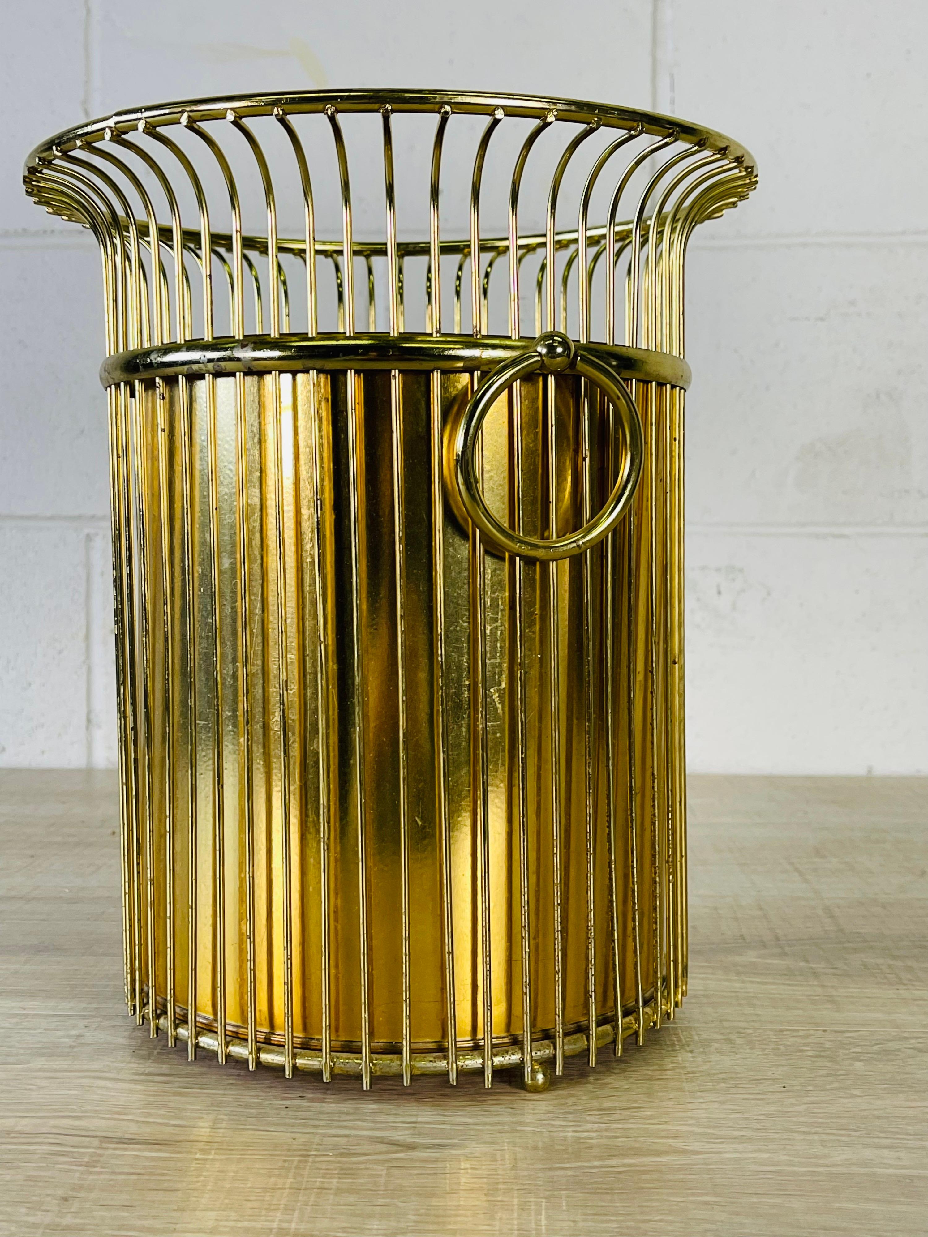 1960s Gold Wire Handled Wastebasket In Good Condition In Amherst, NH