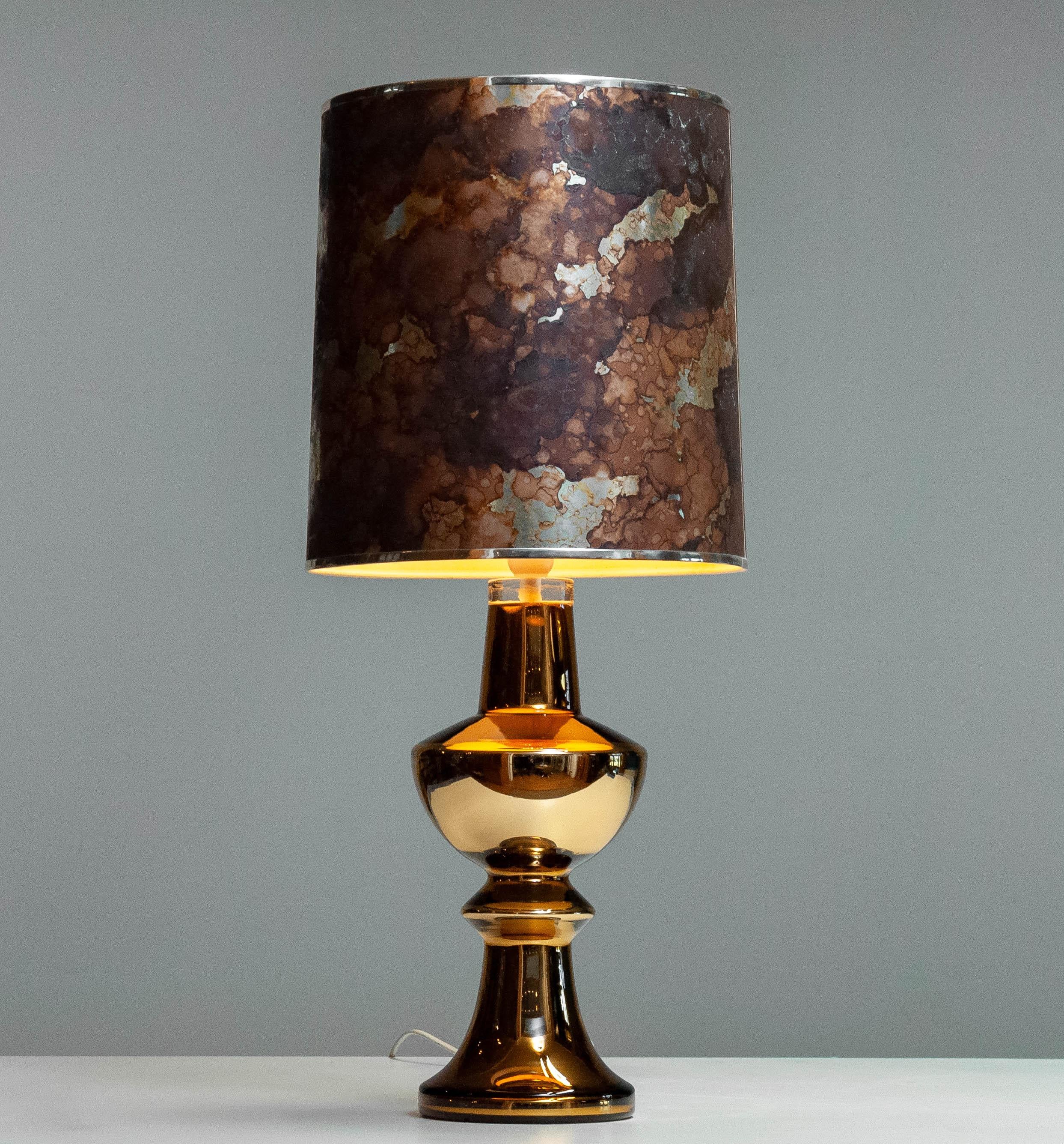 1960s Golden Brutalist Art Glass Table Lamp Designed by Gustav Leek for Luxus 1