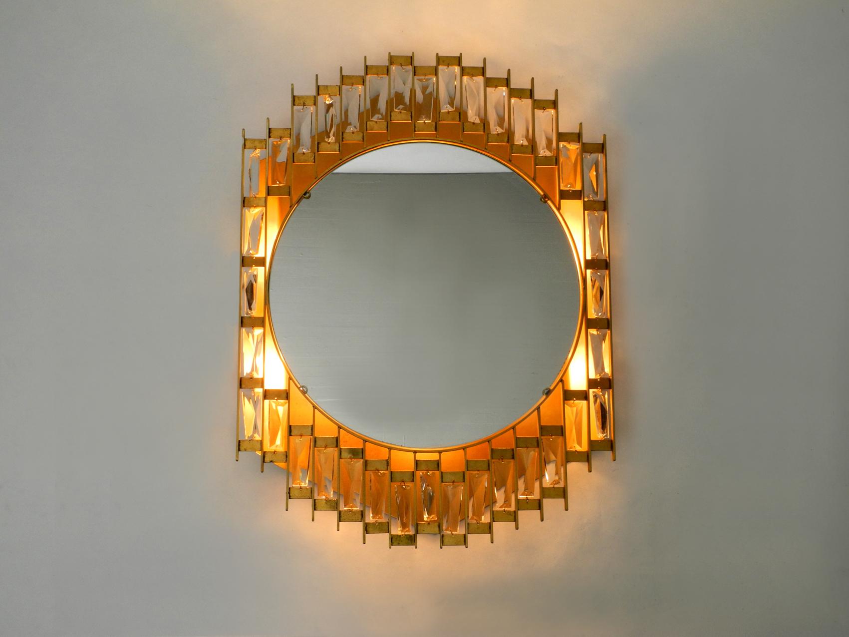 1960s Golden Brutalist Design Wall Backlit Mirror by Hillebrand Made of Metal (Deutsch)