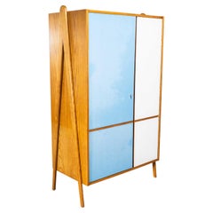 1960er Jahre Mid Century Kleiderschrank in guter Größe - Up Zavody
