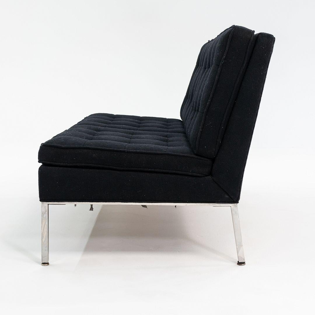 1960 Gordon Bunshaft y Davis Allen para Thonet Sofá loveseat de dos plazas Tuxedo mediados del siglo XX en venta
