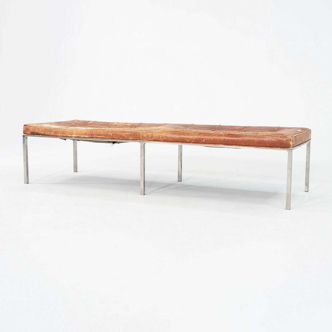 1960s Gordon Bunshaft and Davis Allen of SOM Stainless Steel and Leather Bench Bon état - En vente à Philadelphia, PA