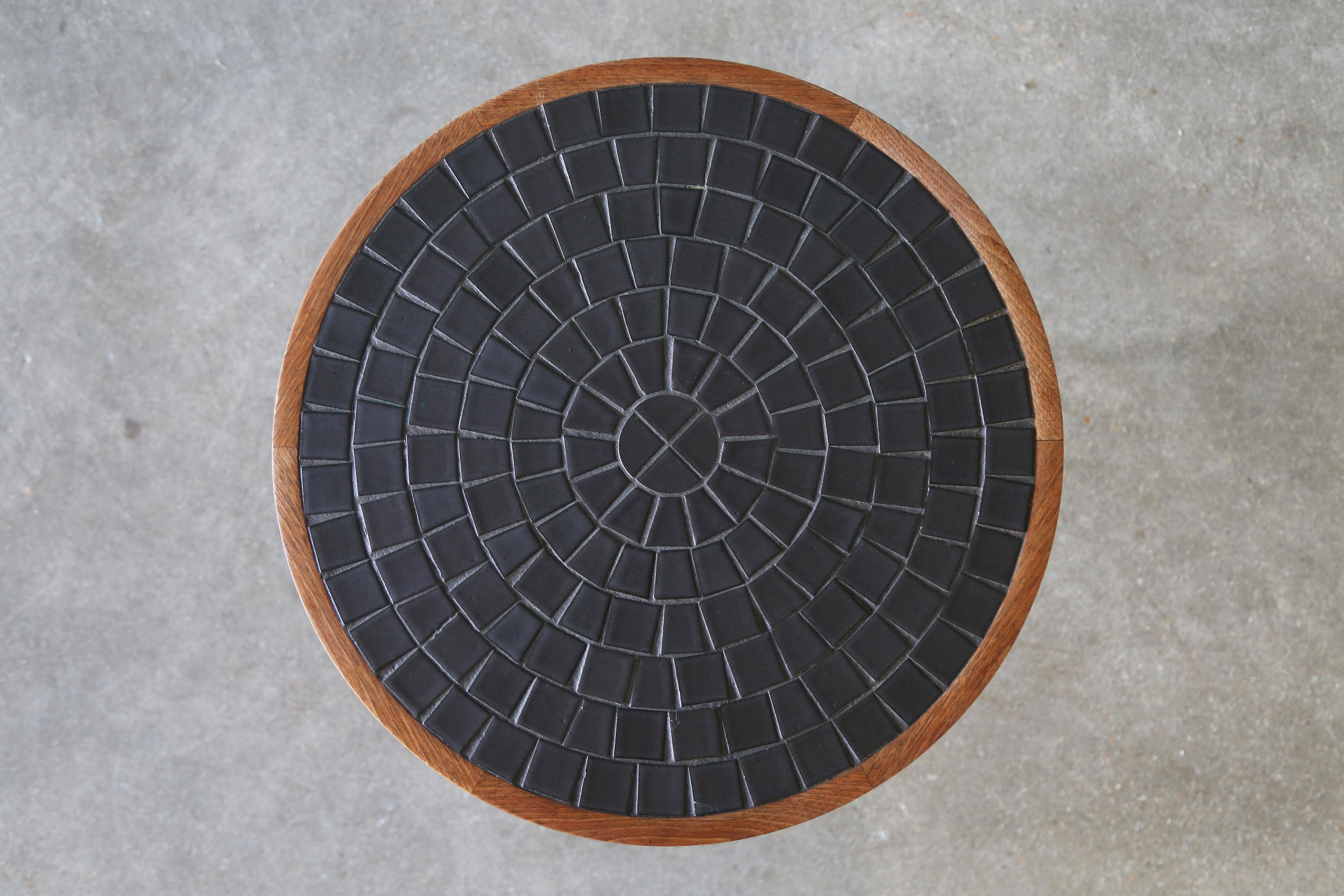 1960s Gordon & Jane Martz Tile and Walnut Side Table Mid Century Modern Eames In Good Condition For Sale In Virginia Beach, VA