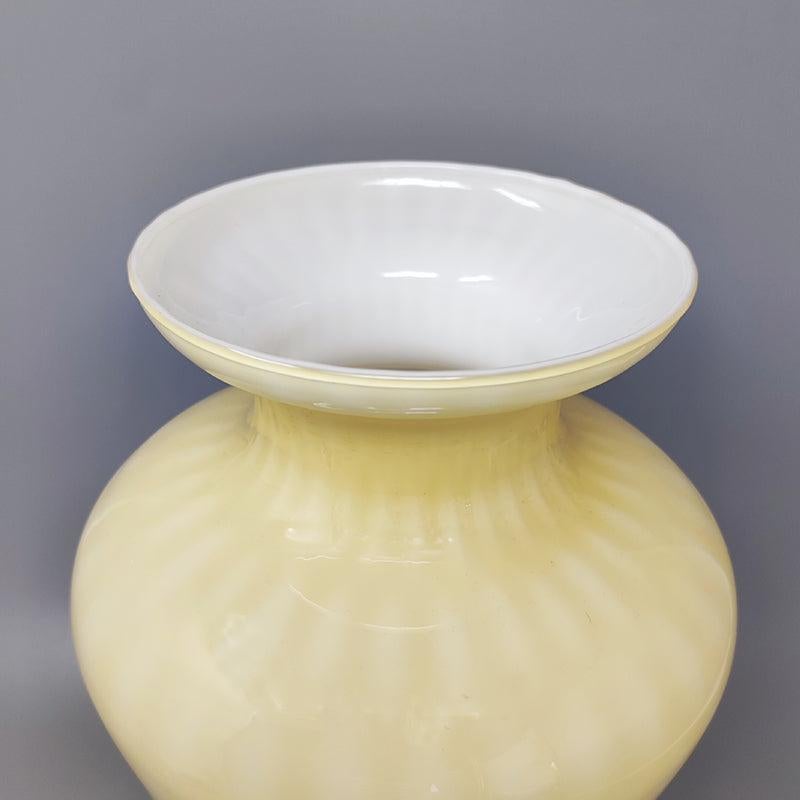 Mid-Century Modern 1960s Gorgeous Beige Vase in Murano Glass, Made in Italy For Sale
