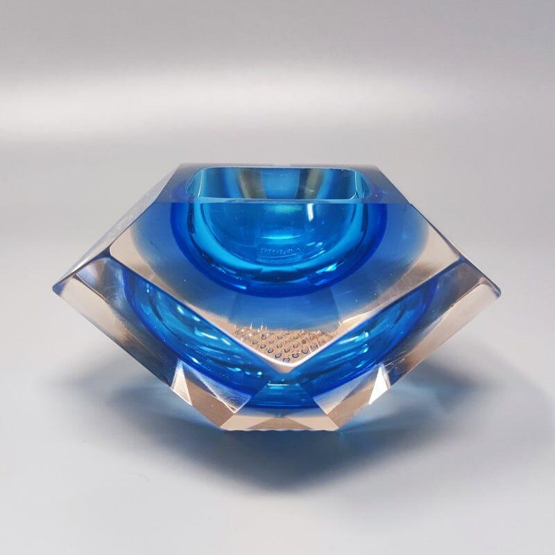 Mid-Century Modern 1960s Gorgeous Blue Ashtray or Catchall by Flavio Poli for Seguso. For Sale
