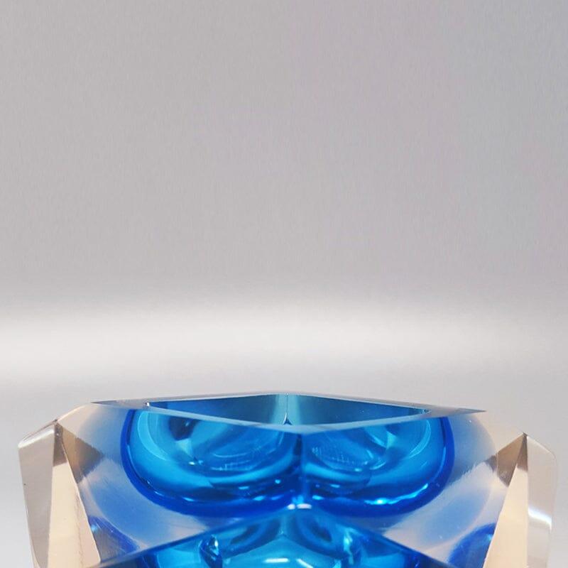 Mid-20th Century 1960s Gorgeous Blue Ashtray or Catchall by Flavio Poli for Seguso. For Sale