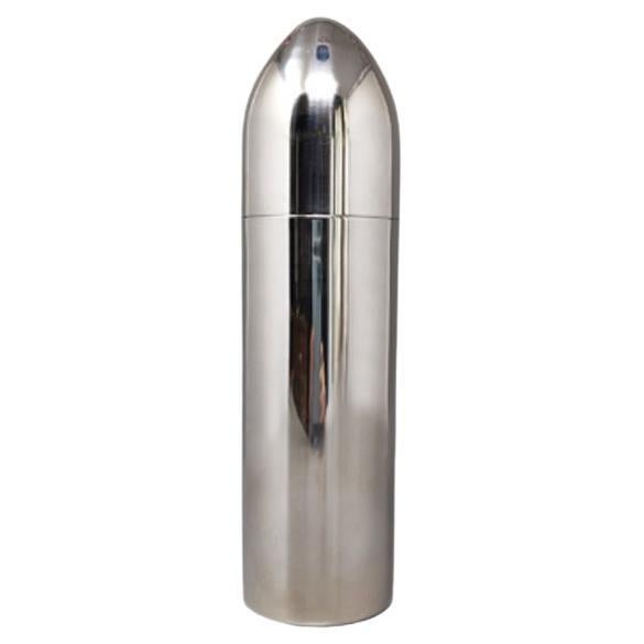 1960s Gorgeous "Bullet" Cocktail Shaker in Stainless Steel. Made in Italy For Sale