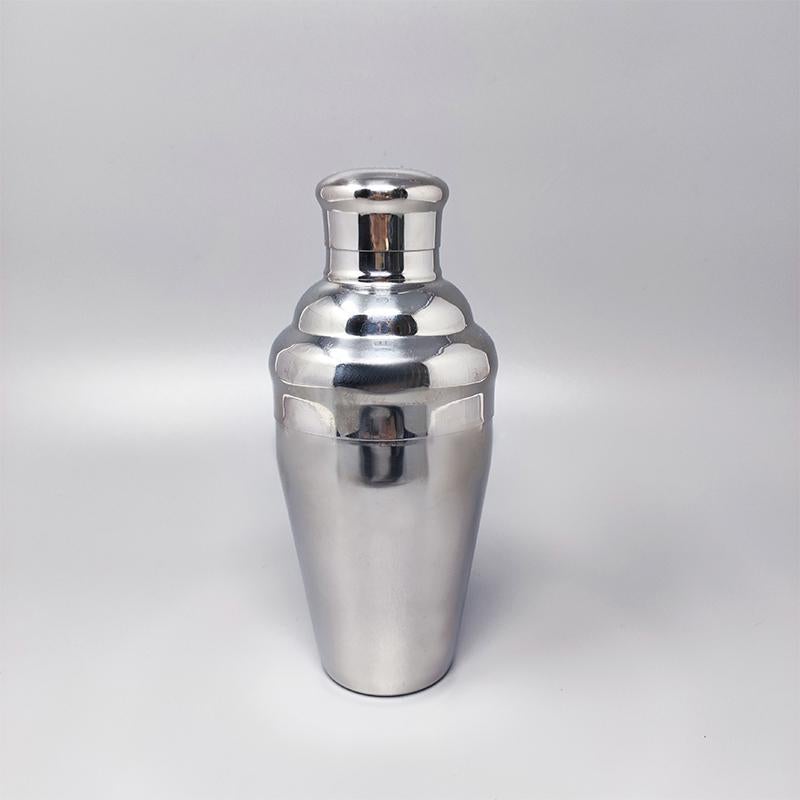 1960s Gorgeous cocktail shaker by Mepra. Made in Italy The item is in excellent condition. 
Dimension:
diam 3,93