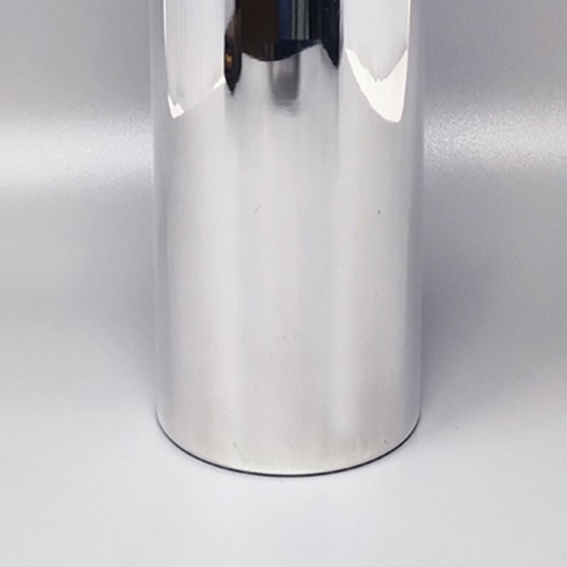 1960er Jahre Wunderschöner Cocktail Shaker aus versilbertem Stahl von P.M. Hergestellt in Italien (Metall) im Angebot
