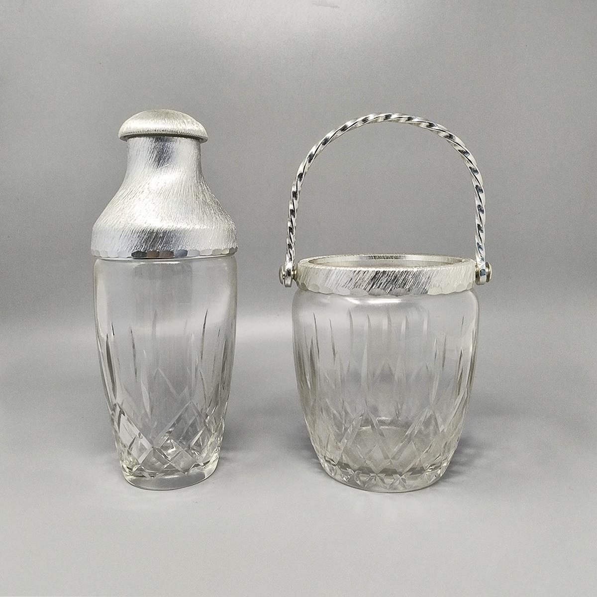 1960s Gorgeous mid-century vintage cut crystal and aluminium cocktail shaker with ice bucket by Arir in excellent condition. Made in Italy
_Shaker diameter 3,54 x 9,05 H inches
diam cm 9 x cm 23 H
_ Ice Bucket diameter 4,33 x 9,05 H inches with