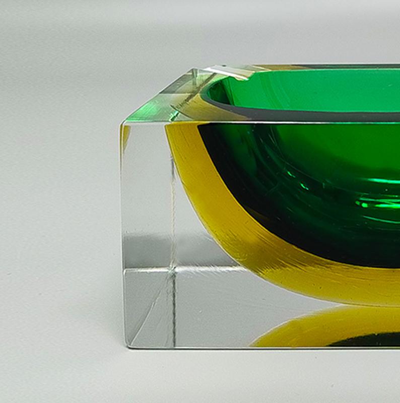 Milieu du XXe siècle Magnifique cendrier ou attrape-tout rectangulaire vert et jaune des années 1960 par Flavio Poli 