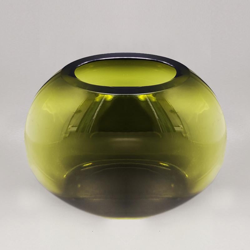 Italian 1960s, Gorgeous Green Vase by Flavio Poli
