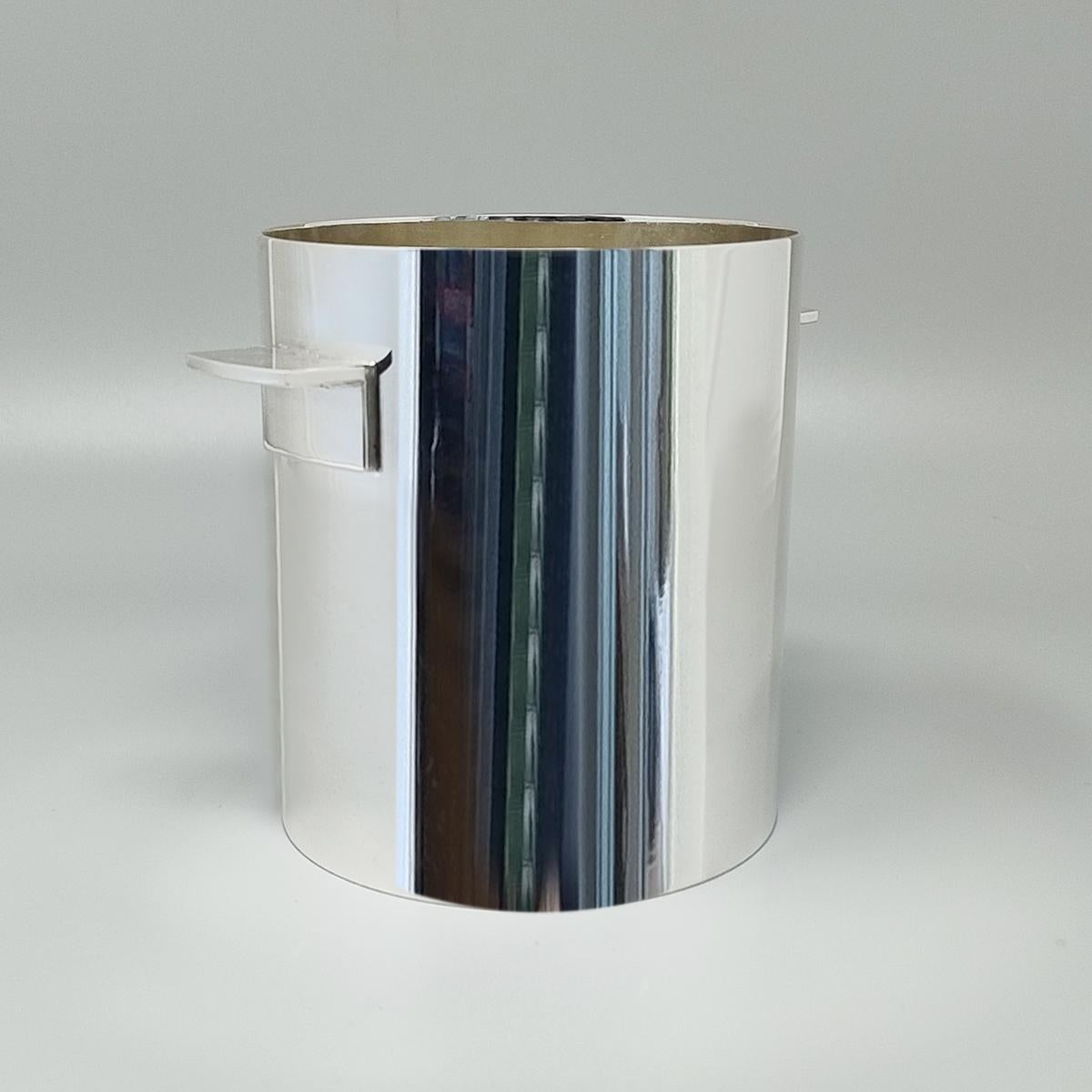 French 1960s Gorgeous Ice Bucket by Durousseau & Raynaud in Silver Plated. Made in Fran For Sale