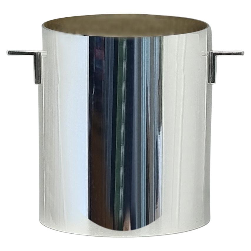 1960s Gorgeous Ice Bucket by Durousseau & Raynaud in Silver Plated. Made in Fran For Sale