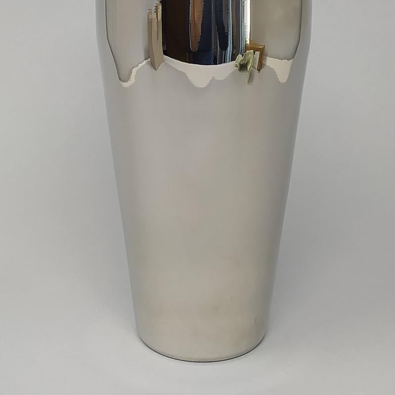 1960s Gorgeous Italian Cocktail Shaker in Stainless Steel For Sale 2