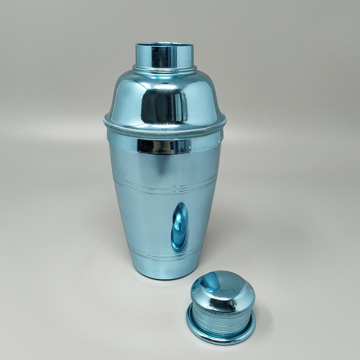Mid-Century Modern 1960s Gorgeous Light Blue Cocktail Shaker by Lumium. Made in England For Sale