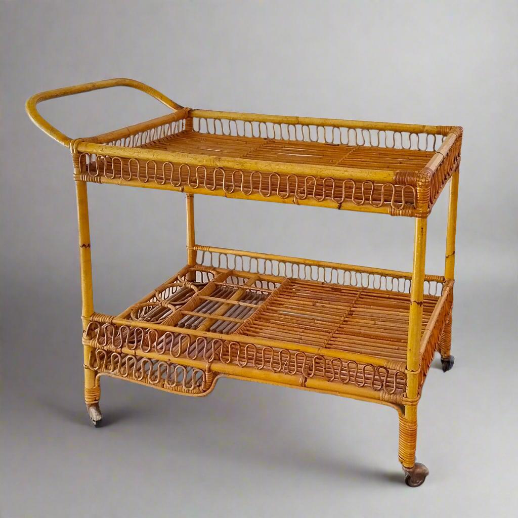 Italian 1960s Gorgeous and Elegant Serving Bar Cart in Bamboo & Rattan by Franco Albini