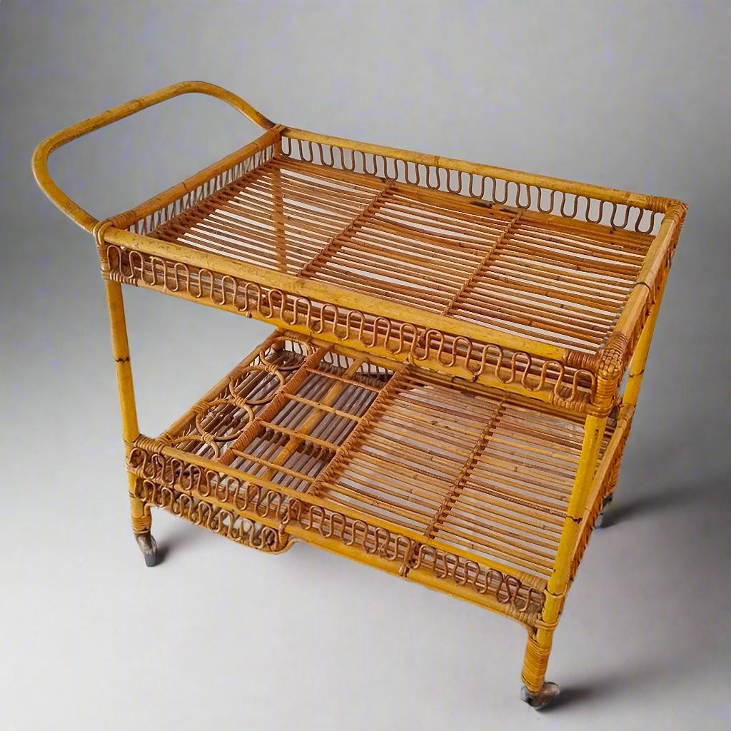 Mid-20th Century 1960s Gorgeous and Elegant Serving Bar Cart in Bamboo & Rattan by Franco Albini