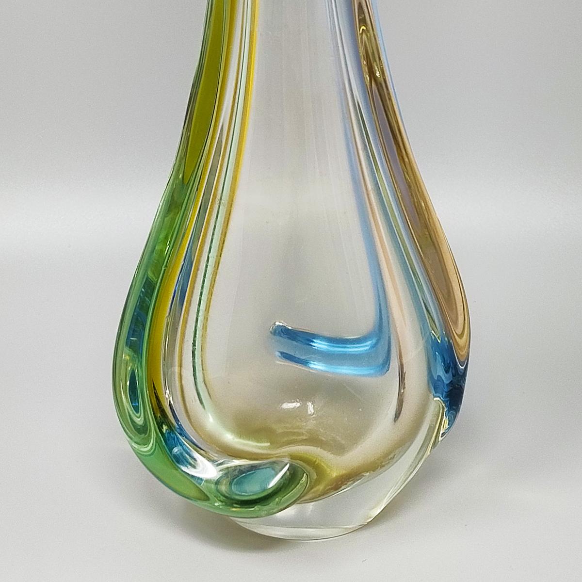 Metà XX secolo Splendido vaso di Murano del 1960 di Flavio Poli. Prodotto in Italia in vendita