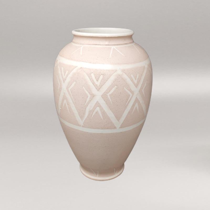 Mid-Century Modern 1960s Gorgeous Pink Vase in Ceramic by Deruta, Handmade Made in Italy For Sale